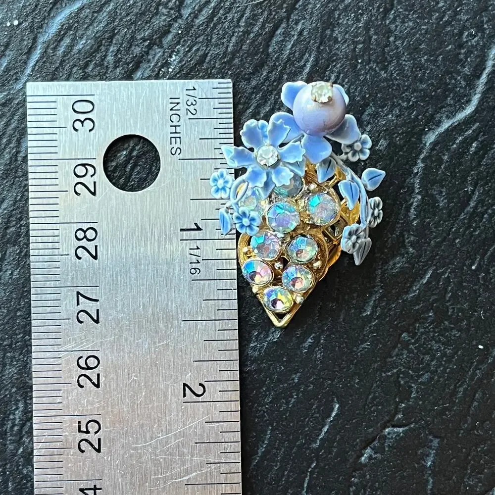 Vintage Gold Tone Floral Blueberry Bush Brooch Blue Flowers AB stones